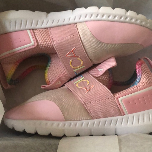 GIRLS' LOGO-STRAP SNEAKER - Picture 1 of 1